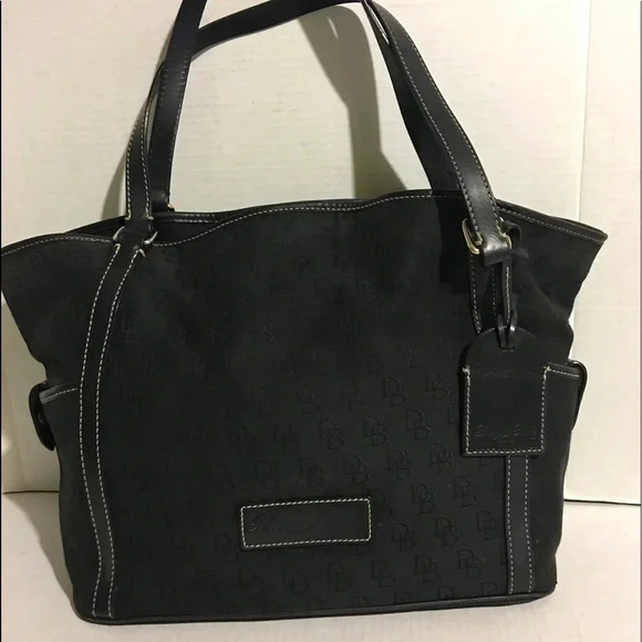 Dooney & Bourke Black tote / shoulder handbag - Picture 1 of 8